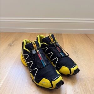 Salomon Men's Trail Running Shoes in Black and Yellow